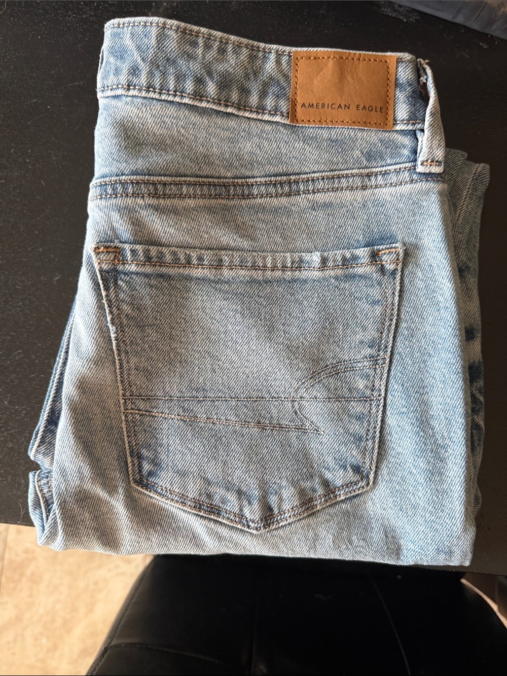 American Eagle Outfitters Light Wash Women’s Skinny Jeans